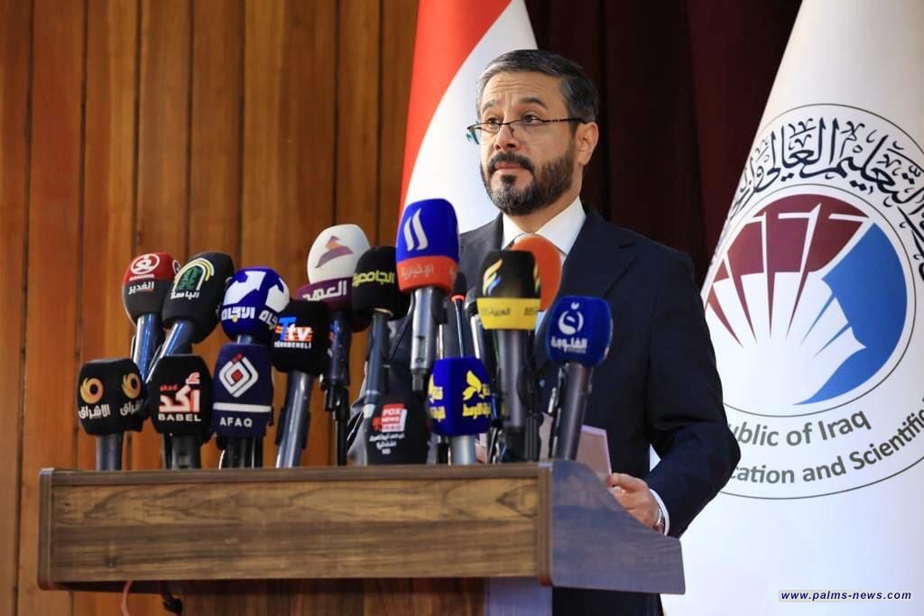 وزير التعليم يُكرم 154 فائزاً بجوائز يوم العلم