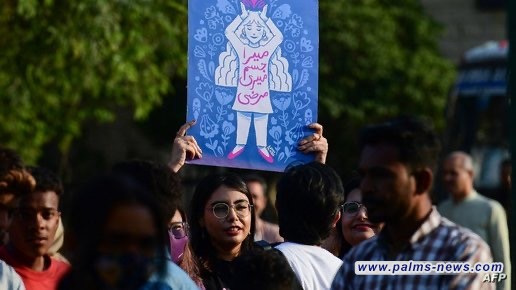 في باكستان .. فيسبوك تعيد تفعيل صفحة "أخوات الروح"