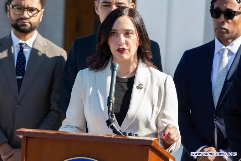 تحرك في الكونغرس لعزل وزير الحرب ومطالبة بتفعيل "التعديل 25" ضد ترمب