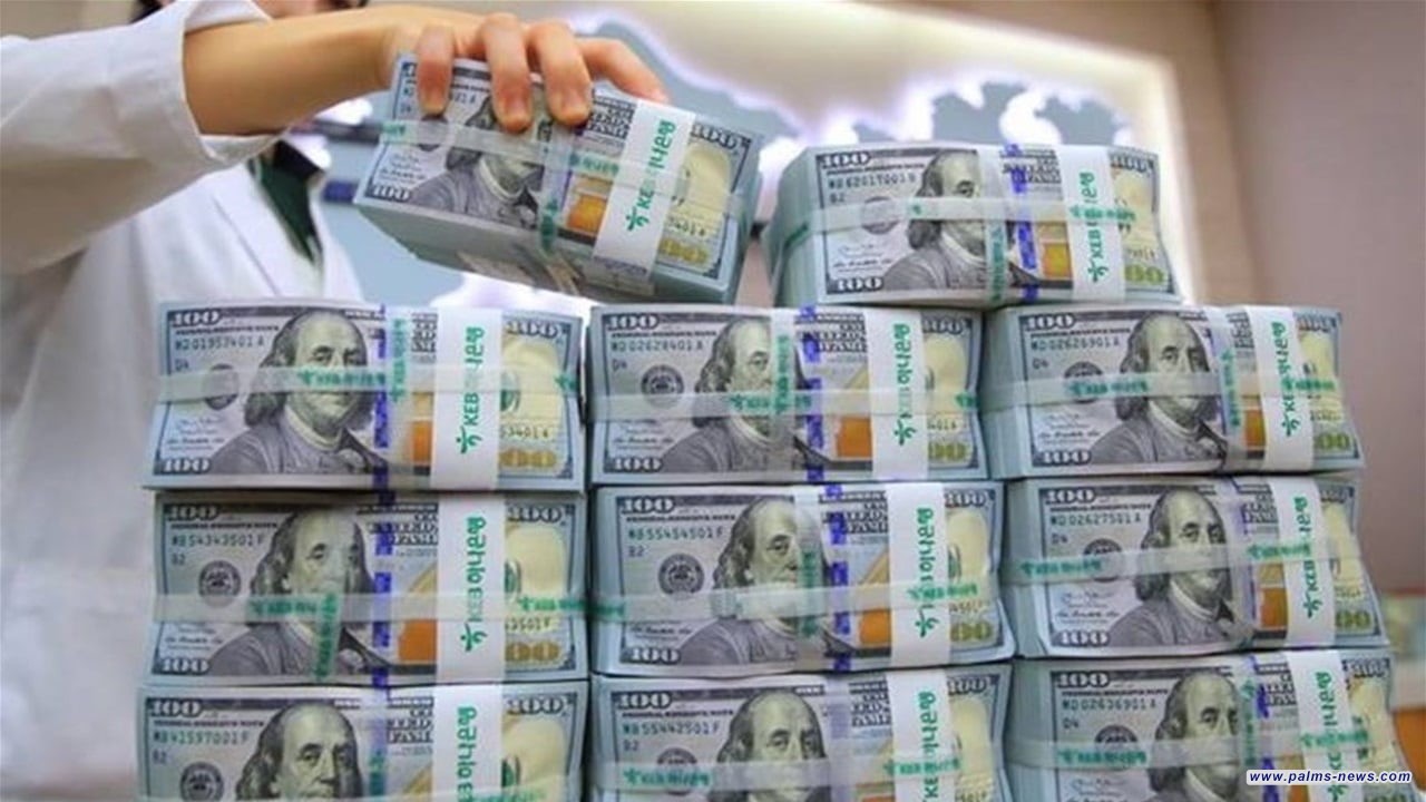 مستشار حكومي ينفي توقف شحنات الدولار من الولايات المتحدة الأمريكية إلى العراق