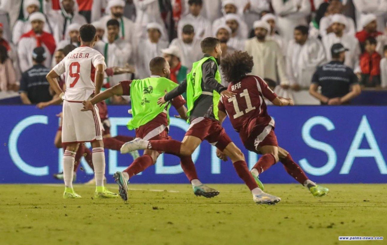 قطر تتأهل الى نهائيات كأس العالم للمرة الثانية في تاريخها بعد فوزها على منتخب الامارات بهدفين مقابل هدف واحد