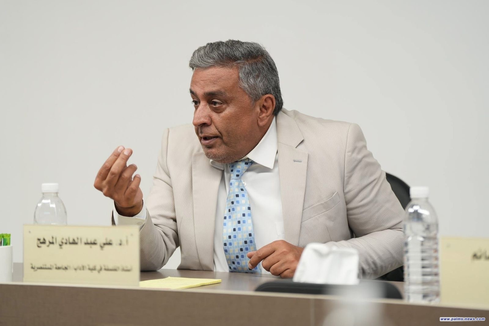 المرهج : الفلسفة تمتلك قدرة خاصة على كشف الأنماط الأيديولوجية المتسللة إلى اللغة