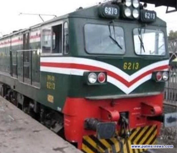 اِنطلاق أوّل قطار لنقل الزوار من طهران إلى كربلاء