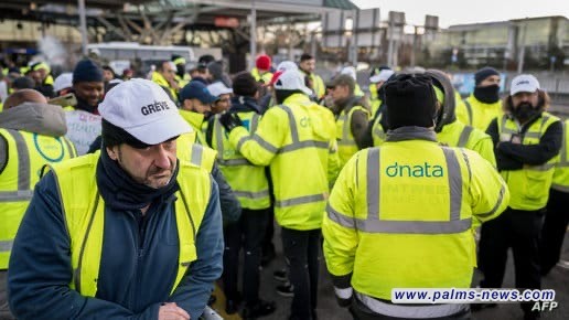 موظفون بمطار جنيف يضربون عن العمل .. ما السبب؟