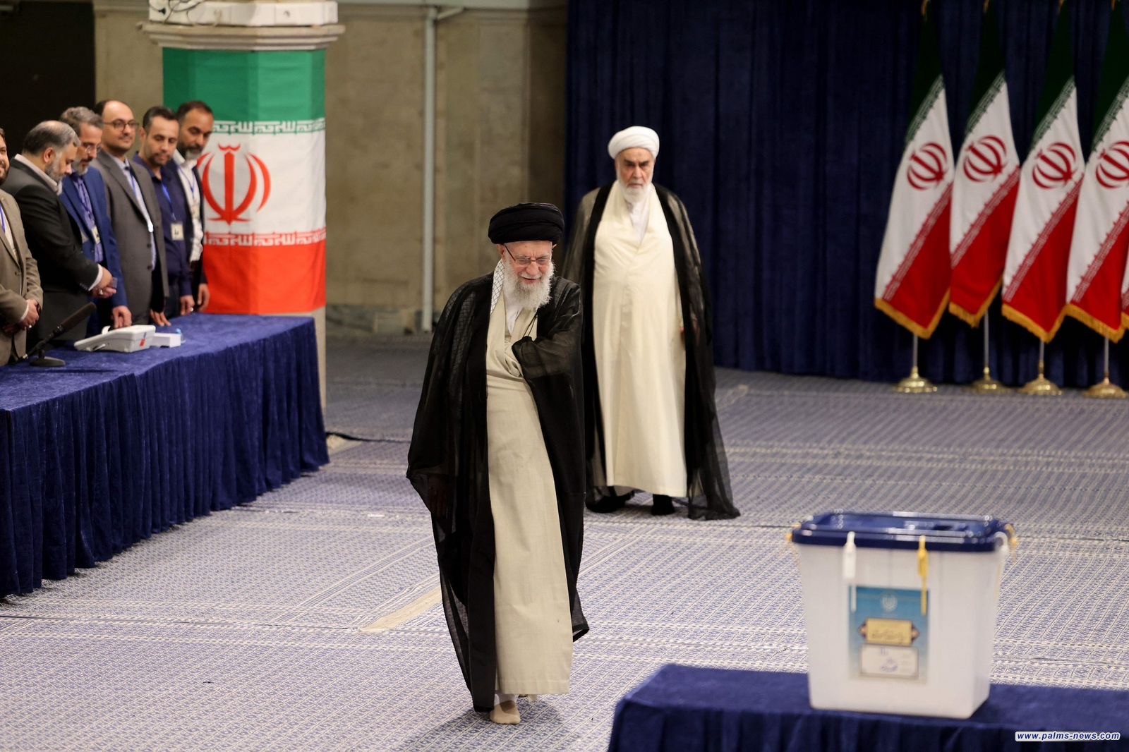 الخامنئي: شغف وحماسة الشعب  الإيراني واهتمامهم أصبح أكثر من ذي قبل