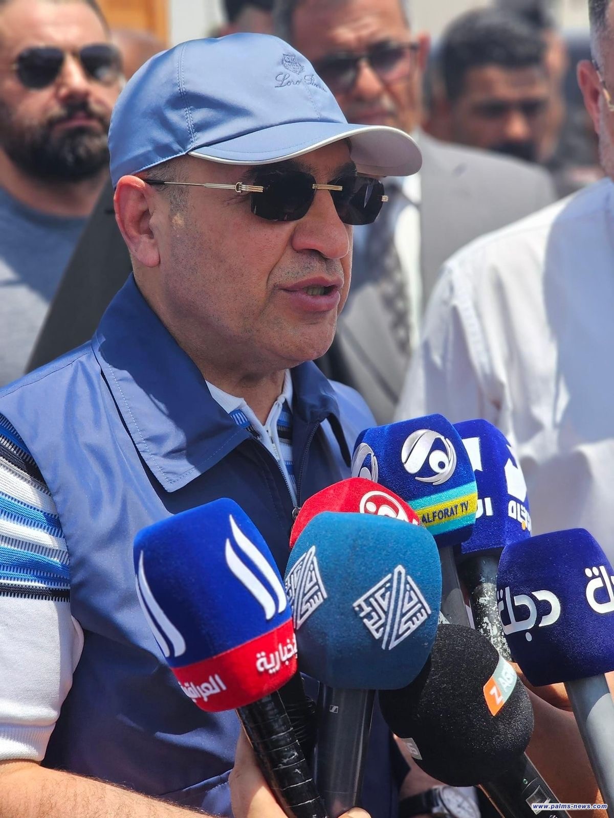 وزير الإعمار يعلن المباشرة بمشروع تأهيل الأحياء السكنية في الديوانية