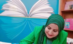 وحيدة حسين توقع كتابها " في أمومة قصيدة" في اتحاد الأدباء