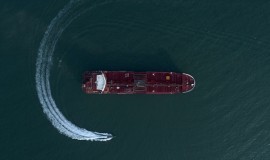 تطور جديد في "هرمز" والحرس الثوري يرد على "أكاذيب ترامب" على العالم