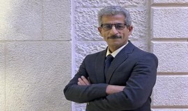 "فحم أبيض" صدور كتاب شعري جديد للشاعر والمترجم العراقي عبود الجابري