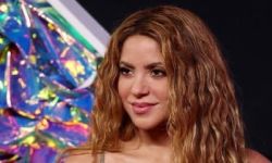 شاكيرا تطالب الجميع بعدم الانتقاص من الرجال