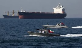 ايران تعلن إغراق ناقلة نفط في مضيق هرمز "تجاهلت التحذيرات"