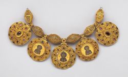 معرض "السيمفونية البيزنطية.. كنوز الأرض والسماء" يفتتح في موسكو