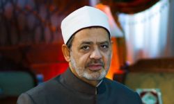 الأزهر في عيد الميلاد: أدعو الله أن يعلو صوت الأخوَّة والسلام، ويسود الأمان والاستقرار.