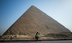 نجيب ساويرس عن الضجة العالمية حول كلب الهرم