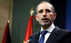 عاجل   وزير الخارجية الاردني أيمن الصفدي"  لا أمن لأحد إن لم ينعم به الفلسطينيون وكل المؤشرات أن الحرب ذاهبة إلى ما هو أسوأ"