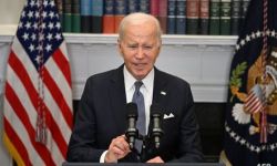 الرئيس الأميركي يقرر إلغاء 7.4 مليار دولار من ديون الطلاب