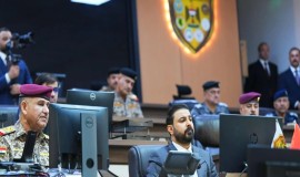 الزيدي يوجه بتشكيل لجنة تحقيقية بشأن التجاوز على العلم الأميركي خلال "يوم السيادة"