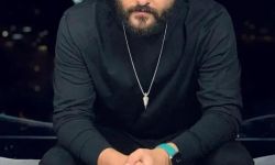 ناصيف زيتون يجسد مأساة سوريا في "دنية من السواد"