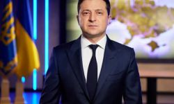 زيلينسكي يرفض مجددا اتهام روسيا بأن أوكرانيا خلف هجوم الطائرة المسيرة