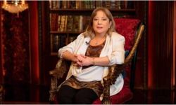 شقة الفنانة المصرية سمية الألفي تتعرض لحريق