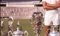 رحيل أسطورة ريال مدريد أمانسيو أمارو