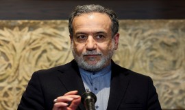 التلفزيون الإيراني : انتهت المحادثات مؤقتًا فريق التفاوض الإيراني برئاسة السيد عباس عراقجي يعود إلى مقر إقامته.