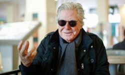 حسين فهمي يكشف عن أمنيته وذكرياته في افتتاح "مهرجان جمعية الفيلم"