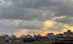 “طوفان الأقصى”.. عملية واسعة ضد إسرائيل تنفذها كتائب القسام