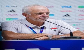 غراهام أرنولد: نركز على أنفسنا لتحقيق حلم العراق بالصعود إلى مونديال 2026