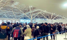 وزارة الخارجية الخارجية تعلن وصول أولى رحلة من الهند إلى منفذ عرعر الحدودي والرحلة من القاهرة بطريقها إلى الوصول.