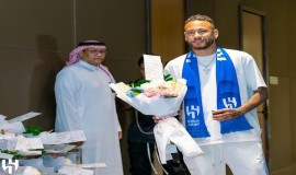 نيمار يصل إلى الرياض للانضمام إلى نادي الهلال السعودي